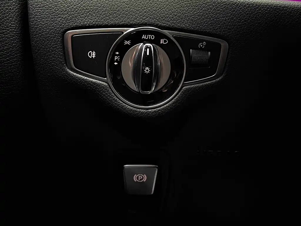 Mercedes-Benz E-Class 2020 — фото 41