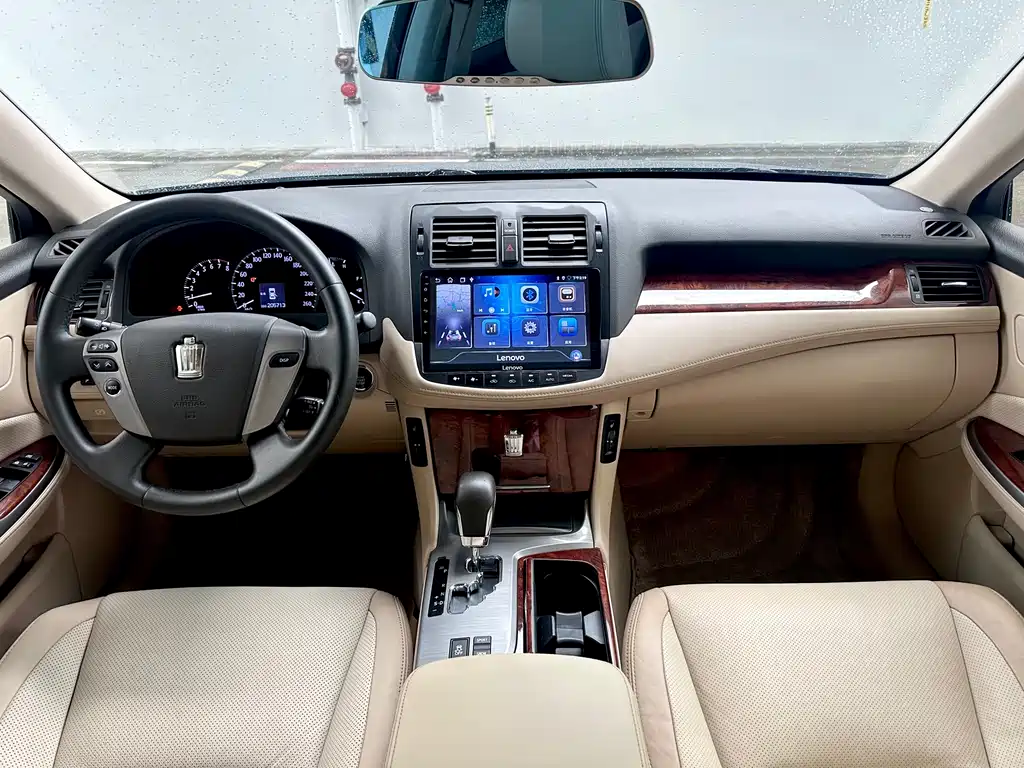 Toyota Crown 2012 — фото 11