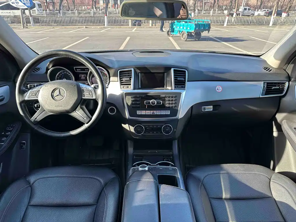 Mercedes-Benz M-Class 2014 — фото 10