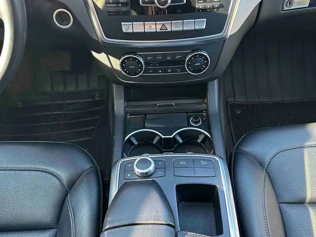 Mercedes-Benz M-Class 2014 — фото 12