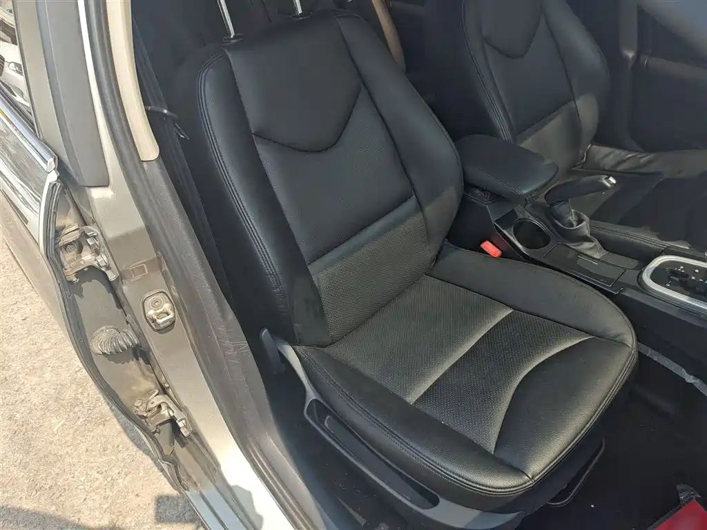 Citroen C4L 2015 — фото 25
