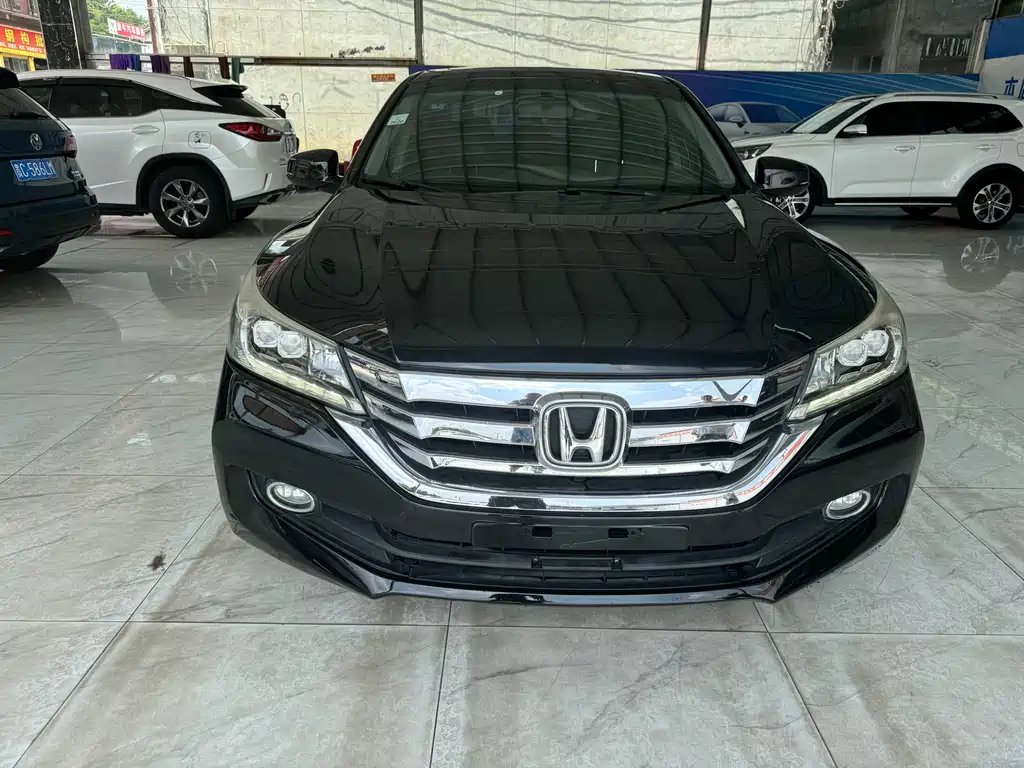 Honda Accord 2014 — фото 1