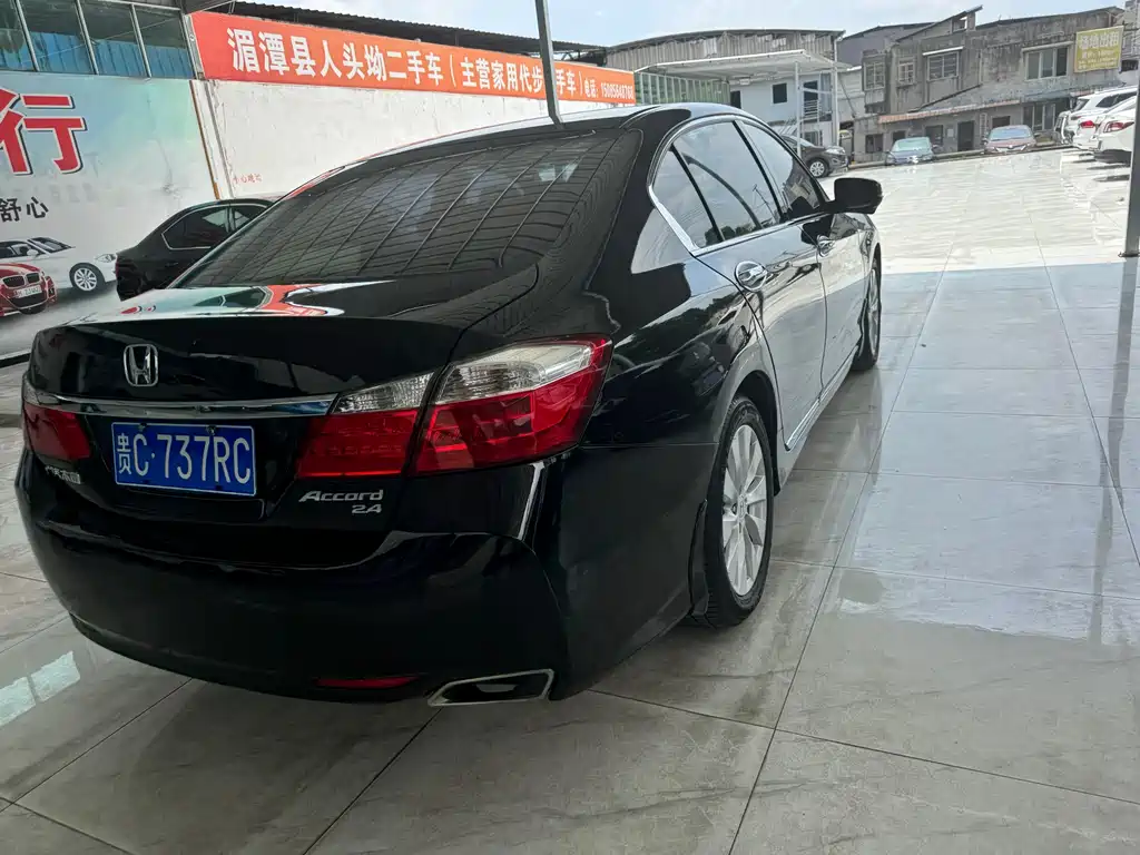 Honda Accord 2014 — фото 16