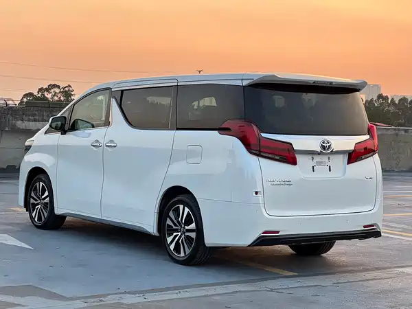 Toyota Alphard 2018