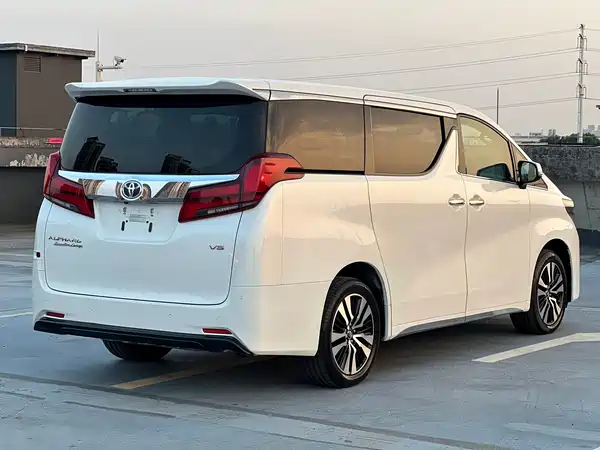 Toyota Alphard 2018