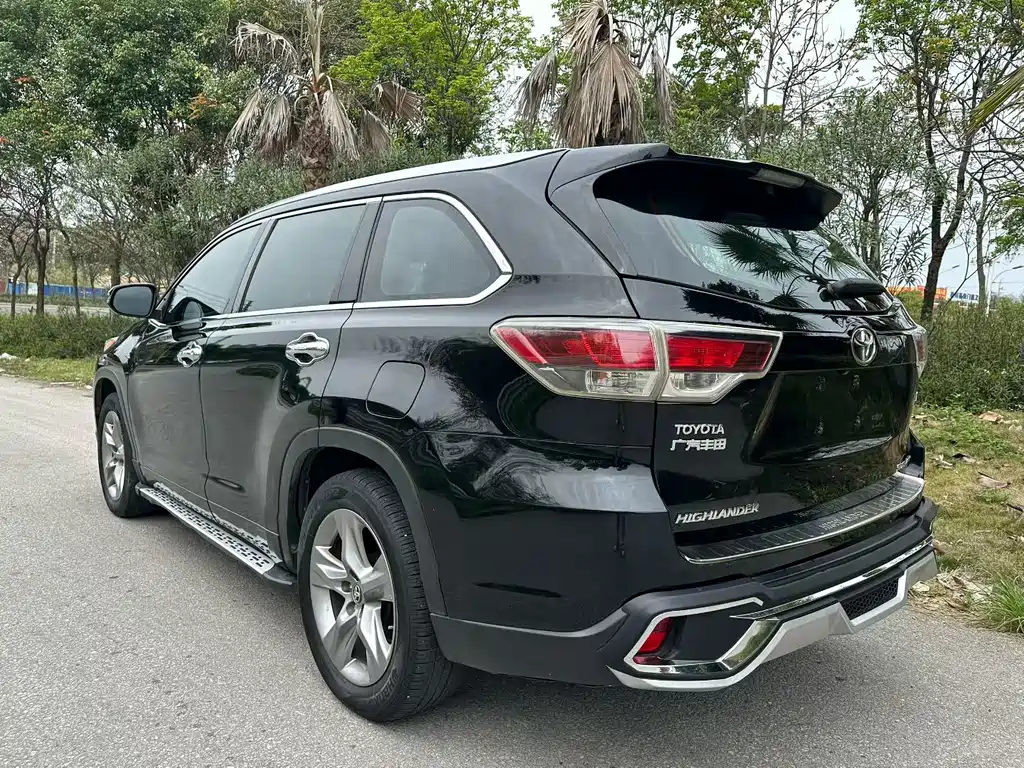Toyota Highlander 2016 — фото 6