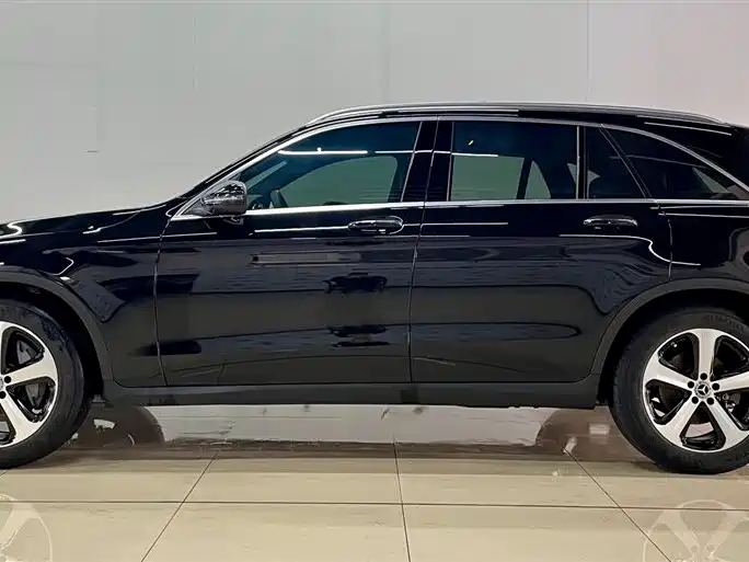 Mercedes-Benz GLC 2022 — фото 13