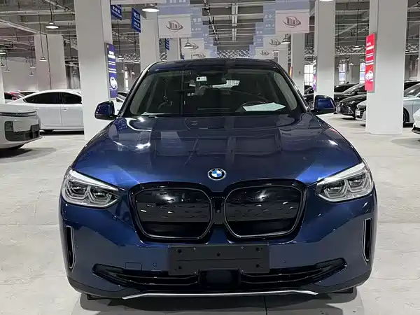 BMW iX3 2021