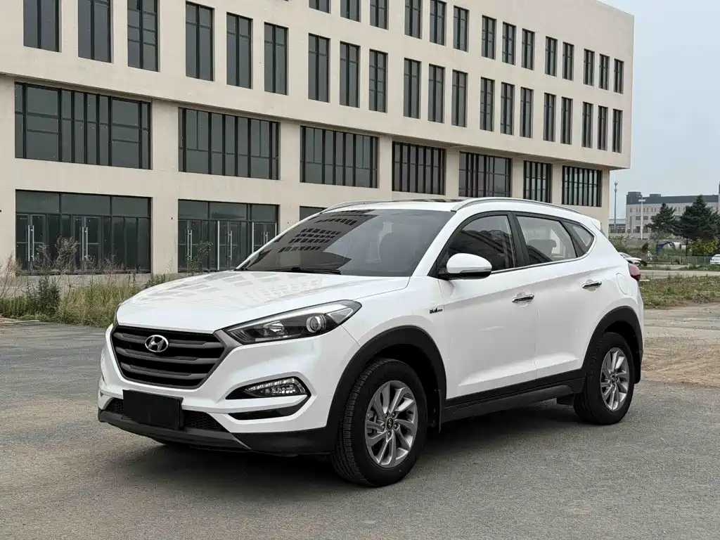 Hyundai Tucson 2017 — фото 2