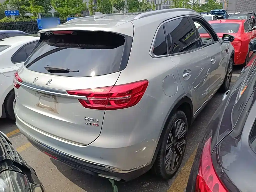 Hongqi HS5 2022