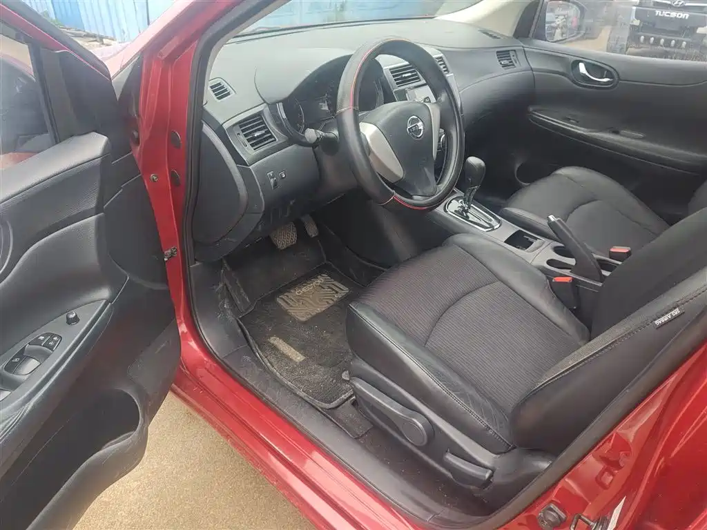 Nissan Tiida 2015 — фото 16
