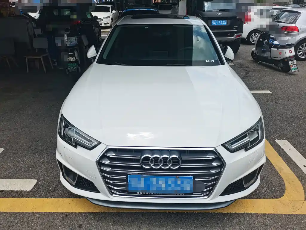 Audi A4L 2020