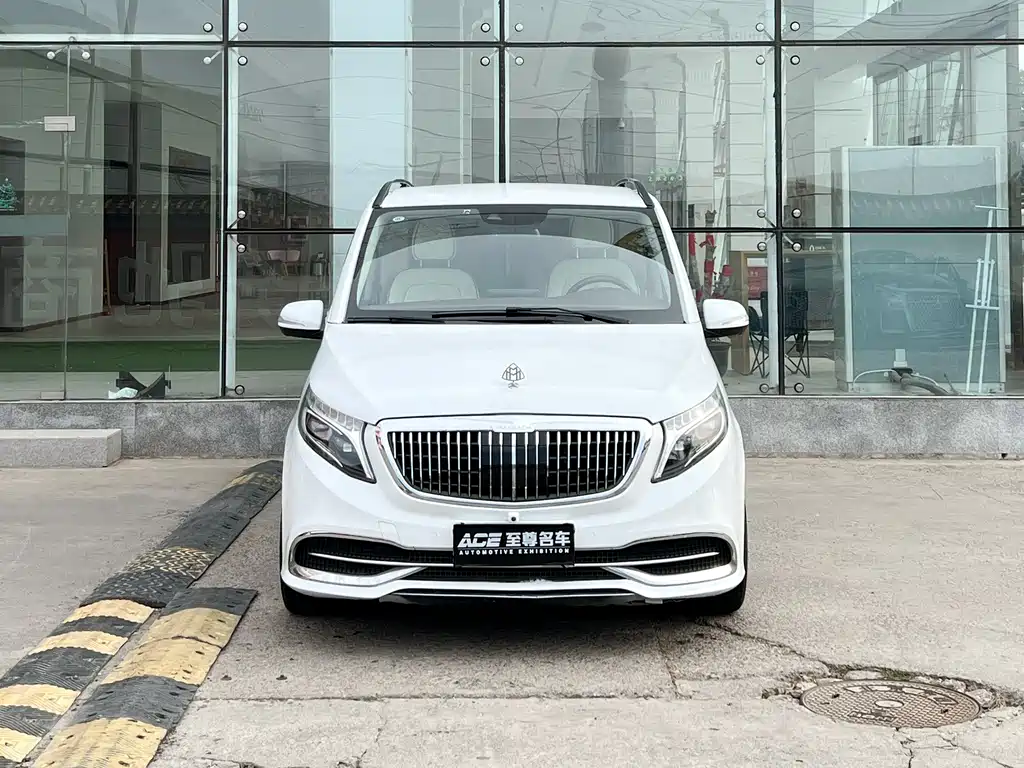 Mercedes-Benz V-Class 2020 — фото 2