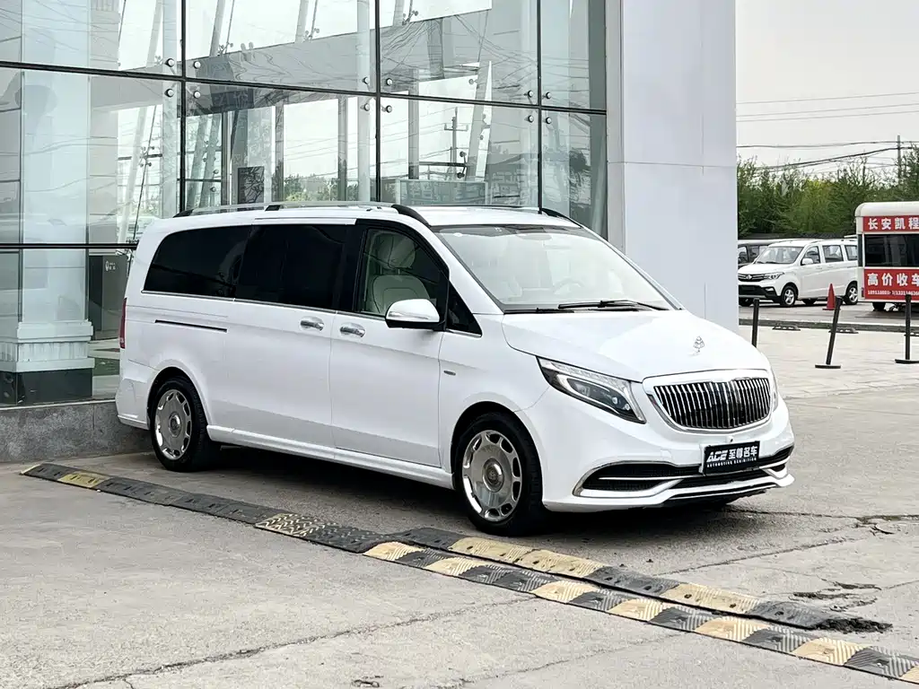 Mercedes-Benz V-Class 2020 — фото 3