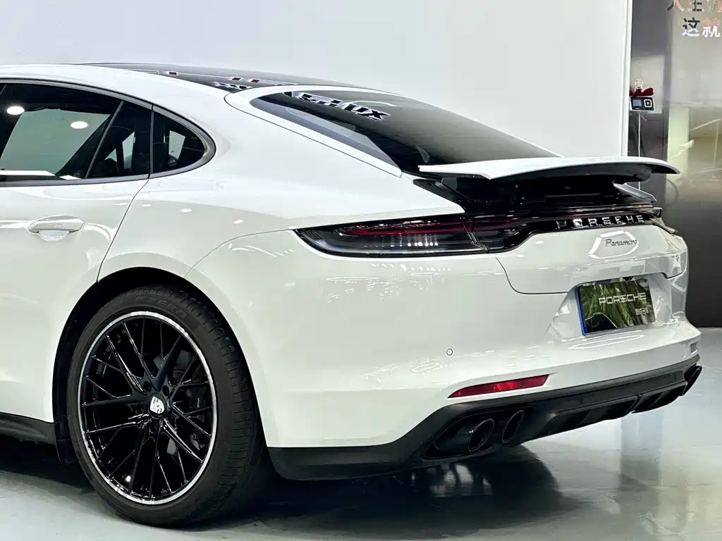 Porsche Panamera 2021 — фото 13