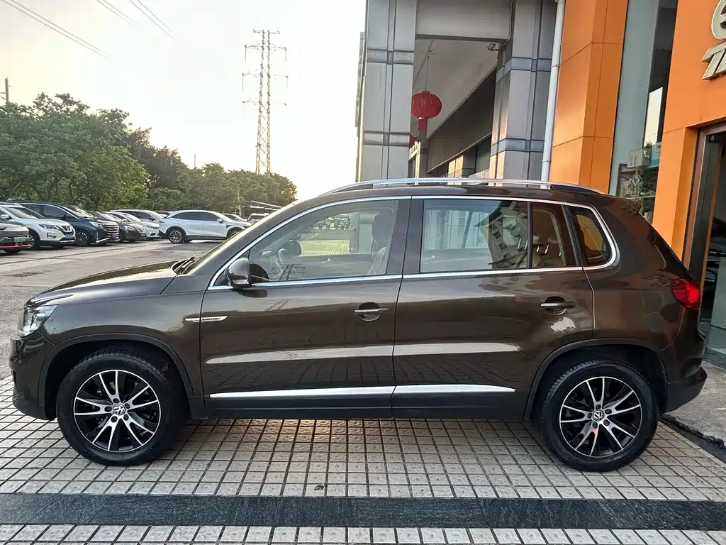 Volkswagen Tiguan 2016 — фото 8
