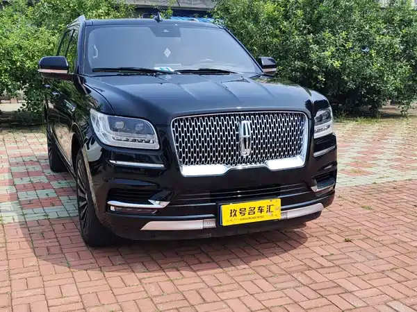 Lincoln Navigator 2021