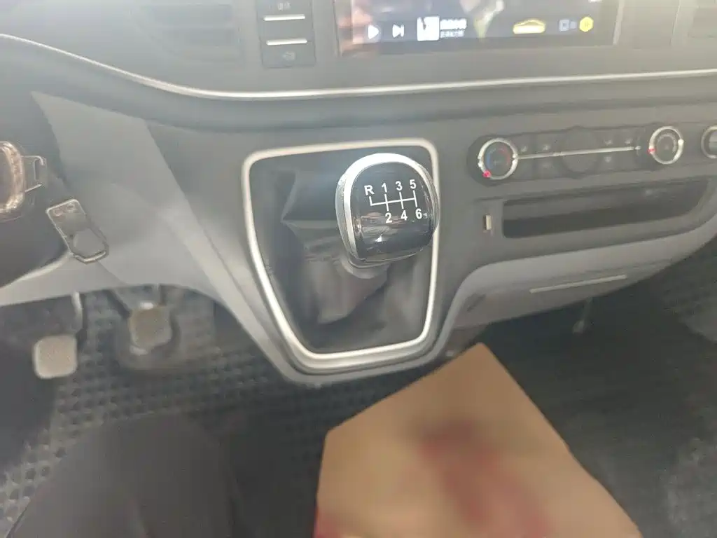 Maxus V80 2023