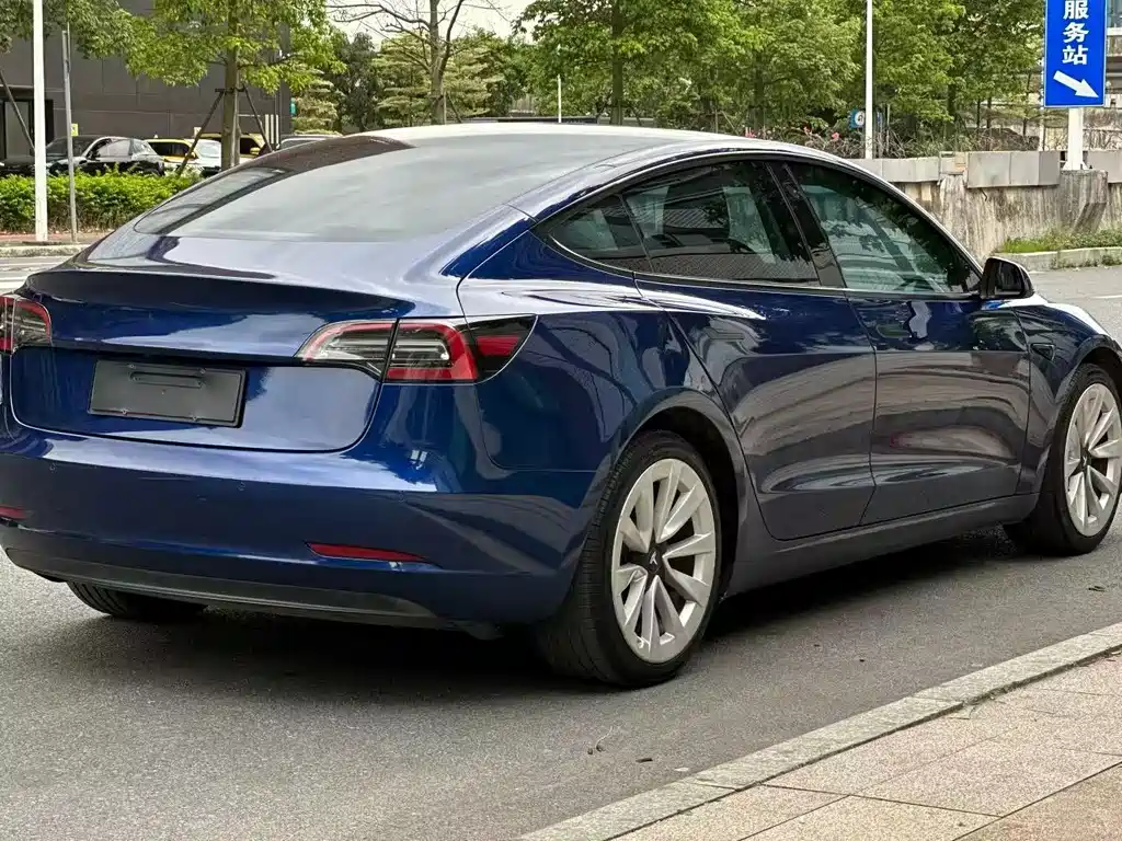 Tesla Model 3 2021 — фото 7