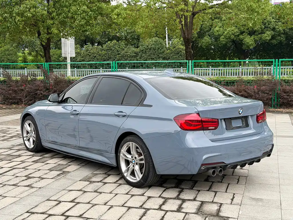 BMW 3 Series 2019 — фото 17