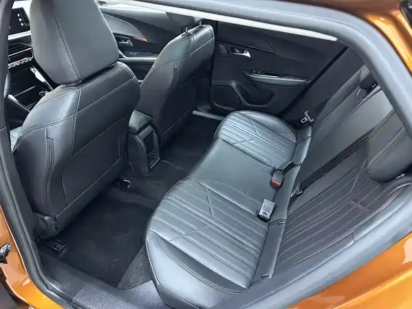 Peugeot 2008 2021