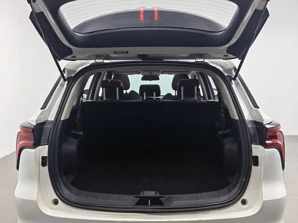 Changan CS75PLUS 2020 — фото 16