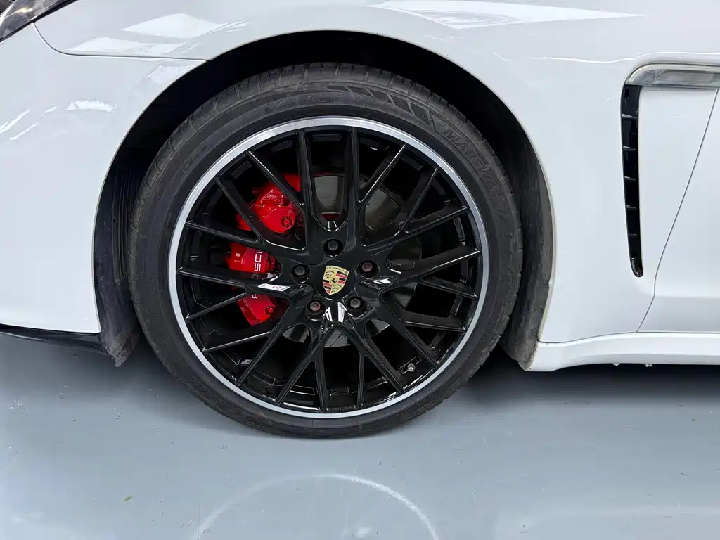 Porsche Panamera 2015 — фото 12