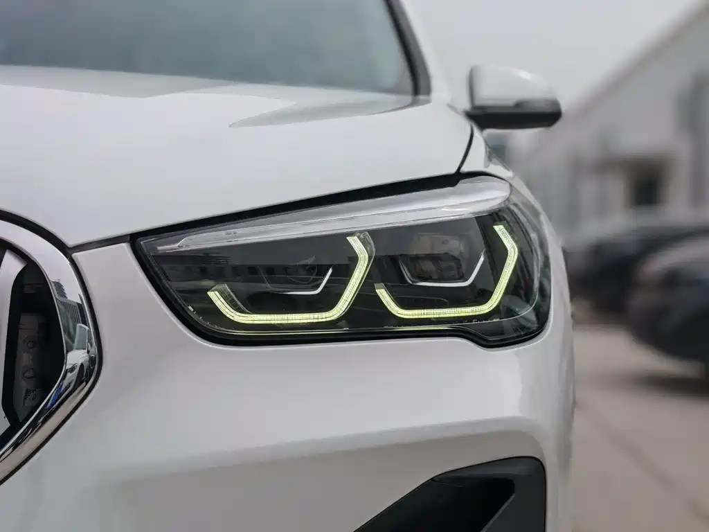BMW X1 2022 — фото 11