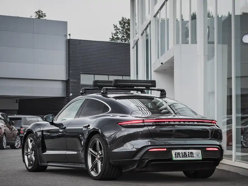 Porsche Taycan 2020