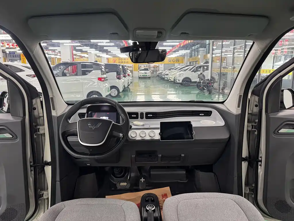Wuling MINIEV 2023