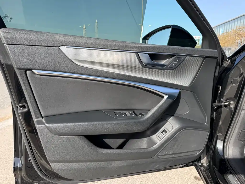 Audi A6L 2021 — фото 10