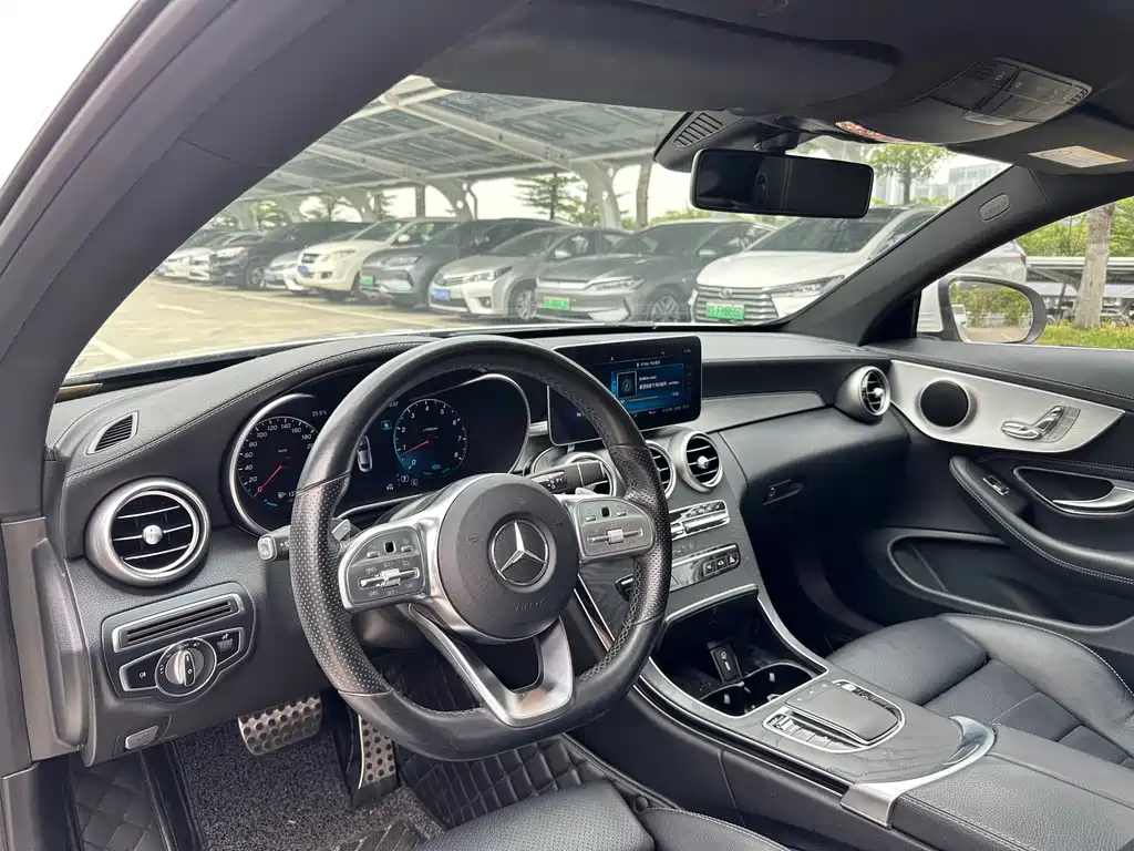 Mercedes-Benz C-Class 2019 — фото 14