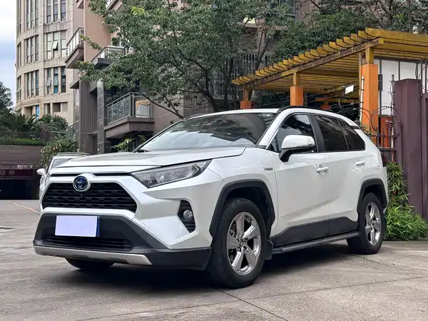 Toyota RAV4 2021