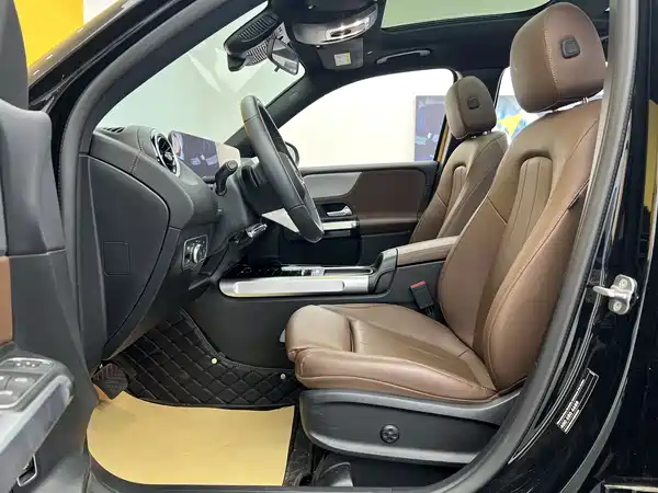 Mercedes-Benz GLB 2024