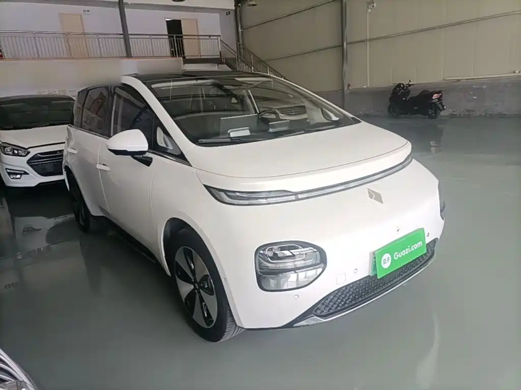 Baojun Clouds 2023