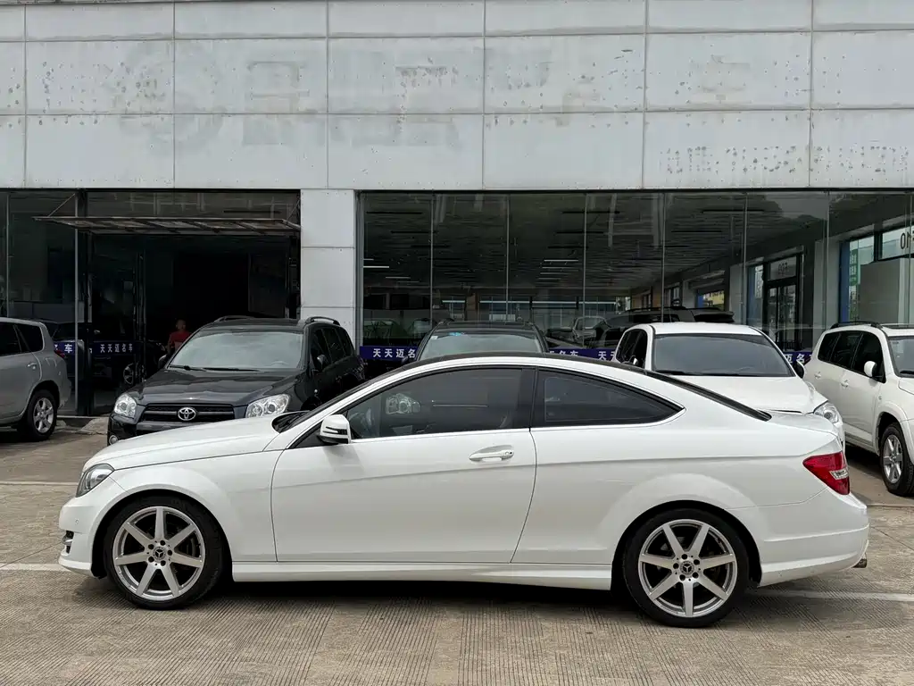 Mercedes-Benz C-Class 2014