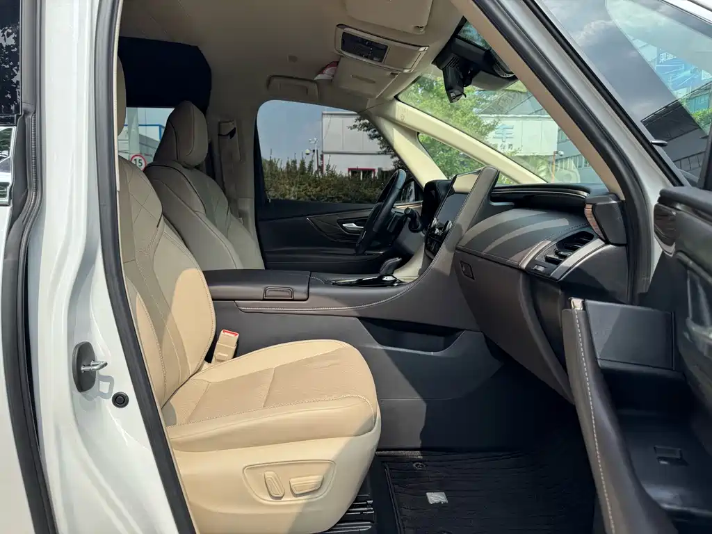 Toyota Alphard 2024 — фото 10