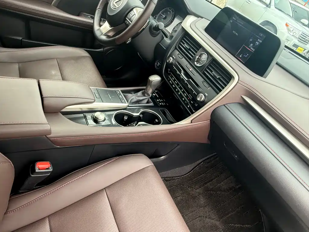 Lexus RX 2020 — фото 12