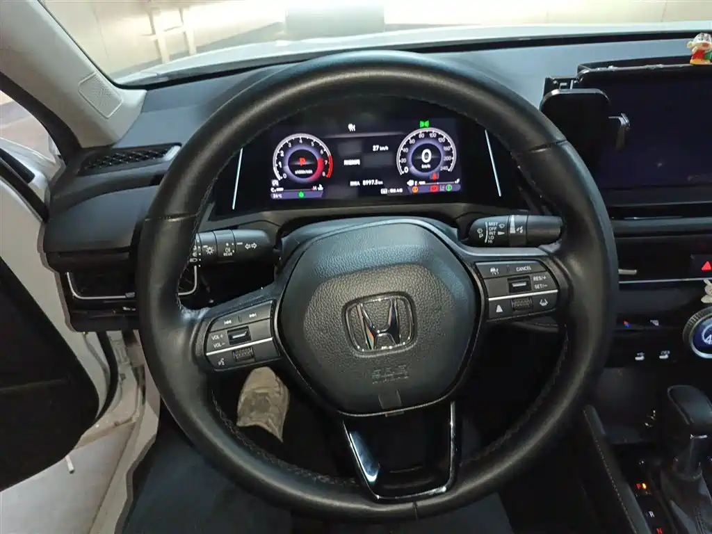 Honda Inspire 2025 — фото 3