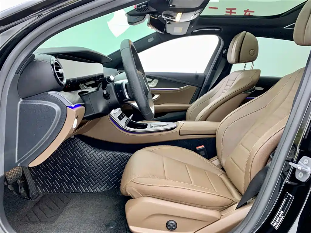 Mercedes-Benz E-Class 2023 — фото 11