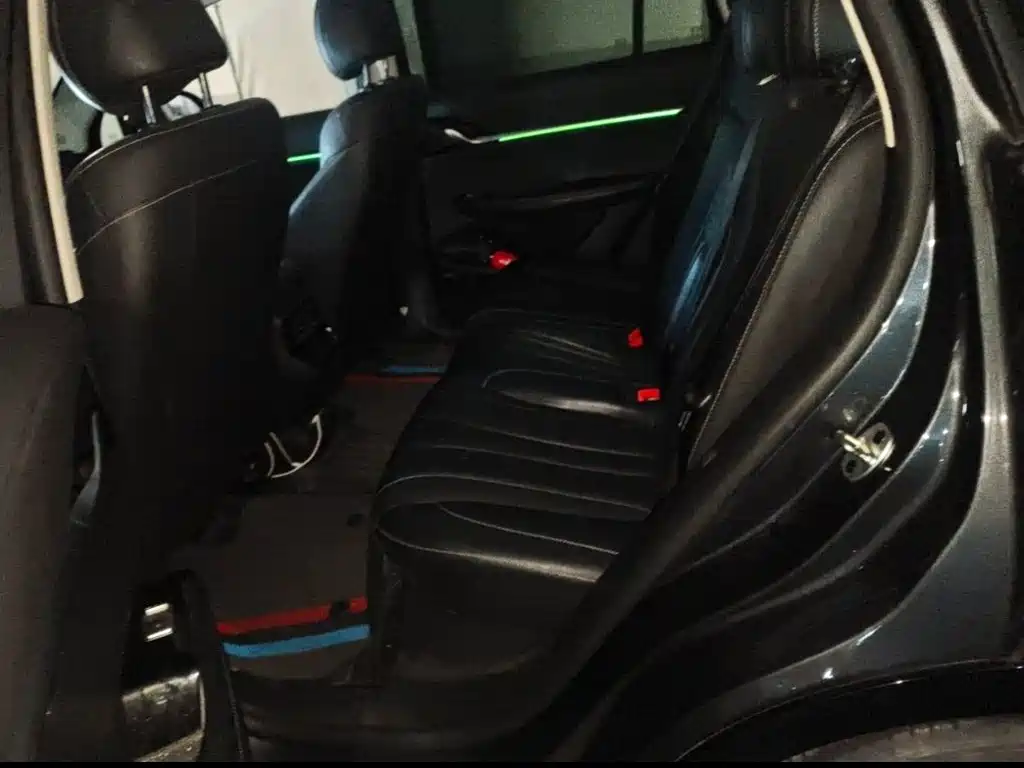Roewe RX5 MAX 2022 — фото 14