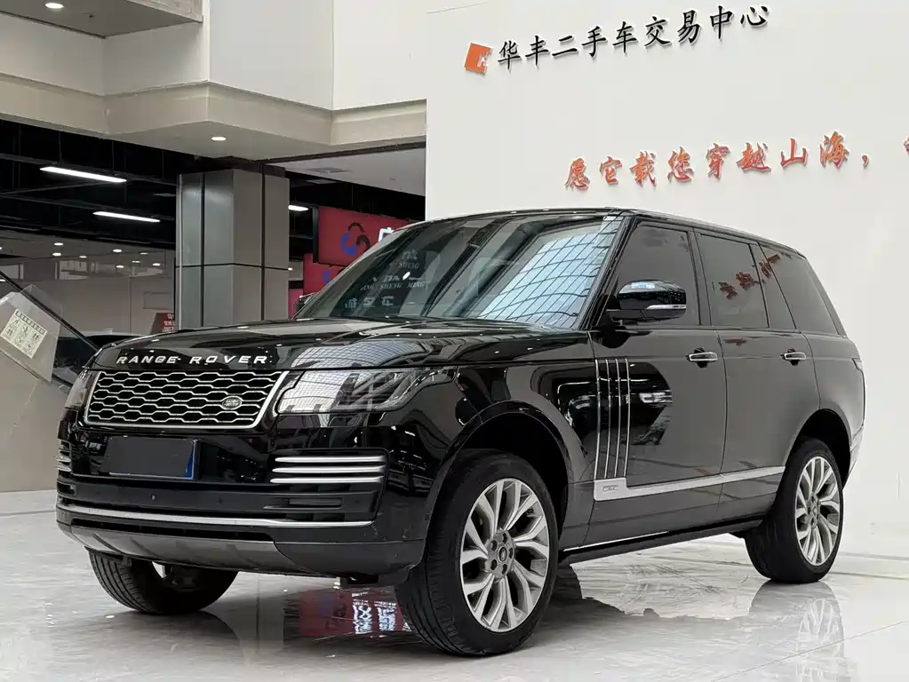 Land Rover Range Rover 2018 — фото 1