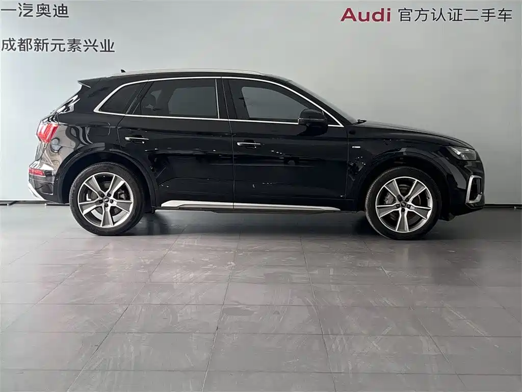 Audi Q5L 2022 — фото 3