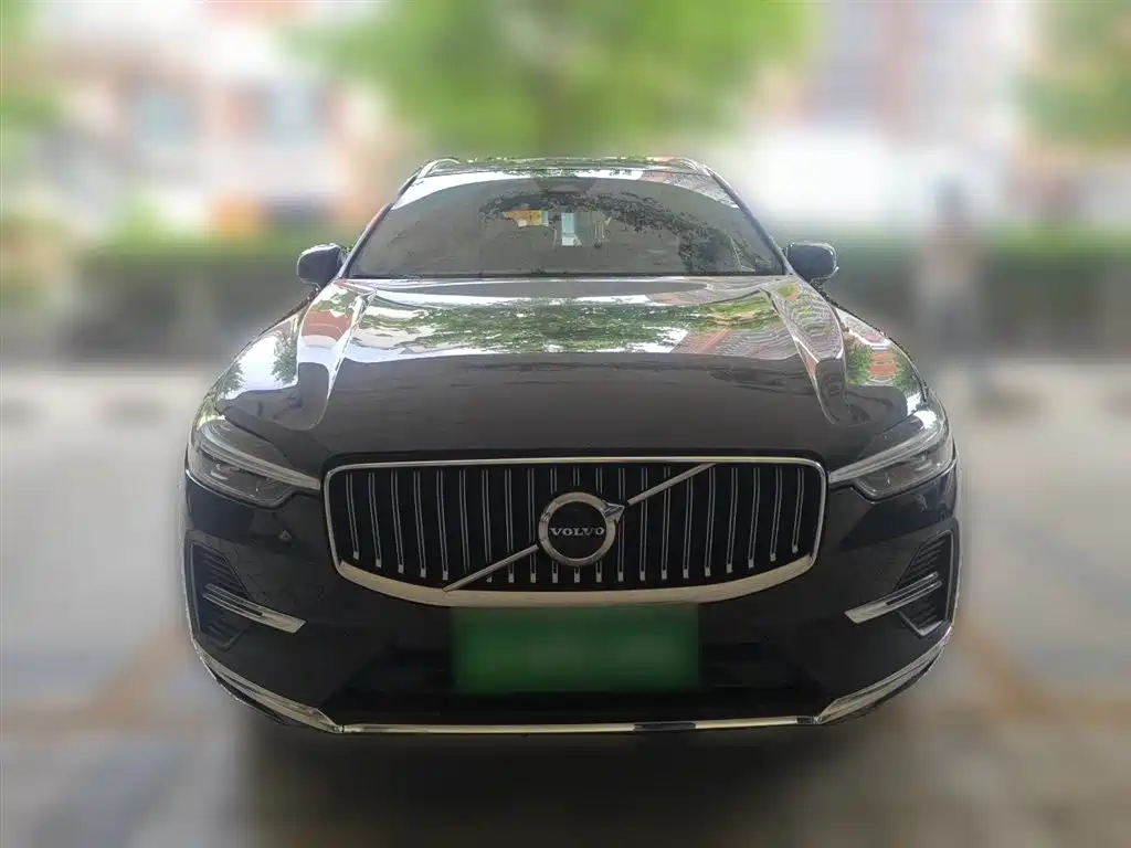Volvo XC60 2023 — фото 3