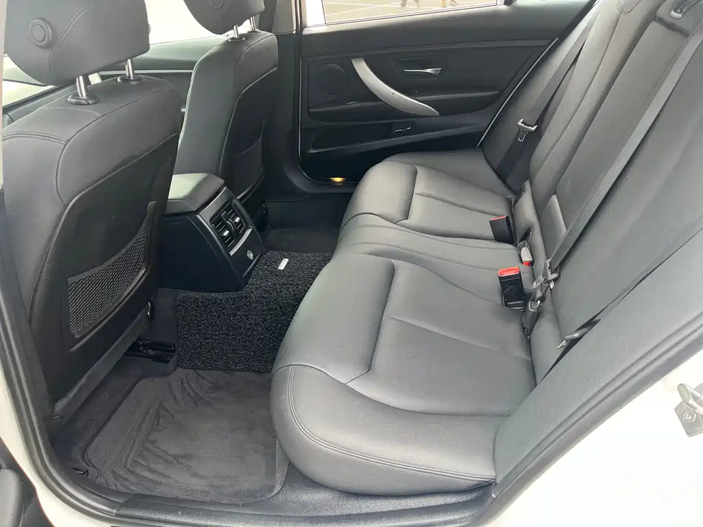BMW 3 Series 2015