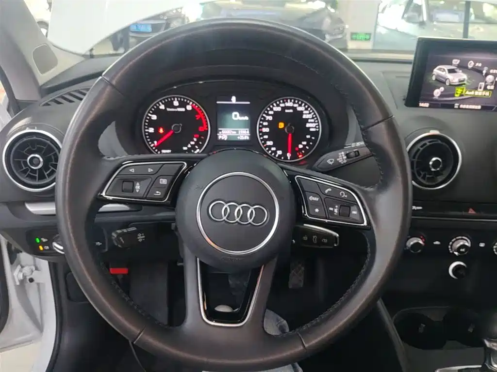 Audi A3 2020 — фото 11