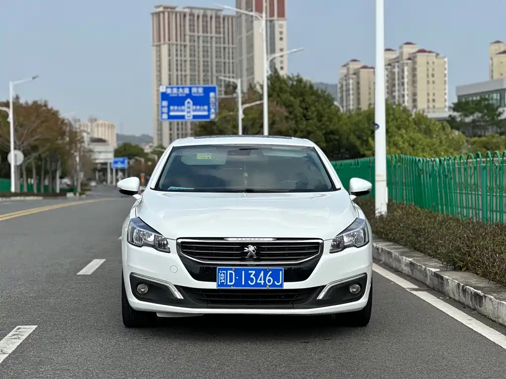 Peugeot 508 2016 — фото 28