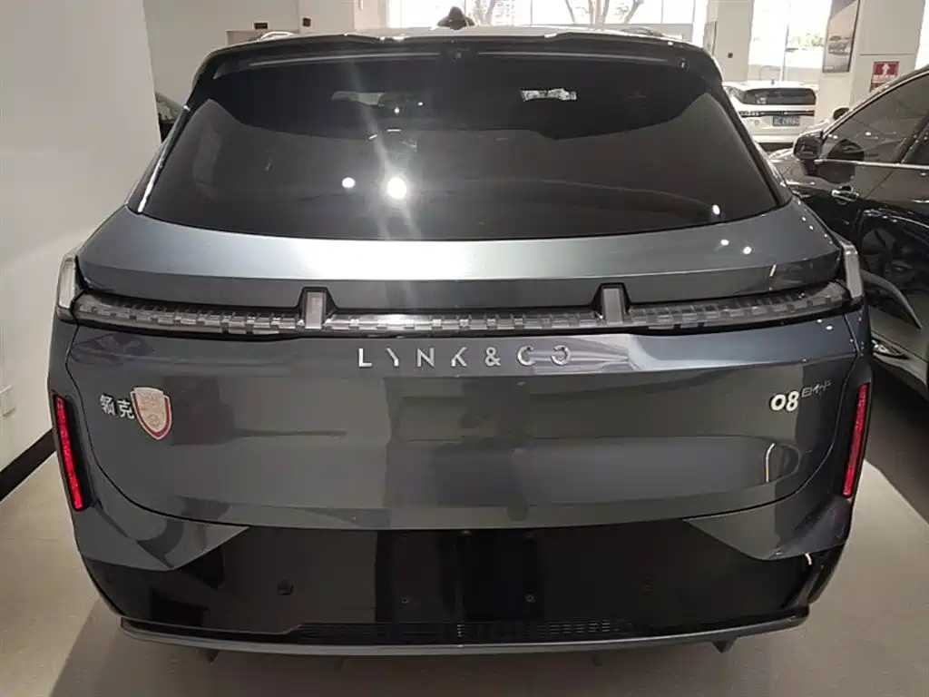 Lynk & Co 08 EM-P 2024 — фото 6