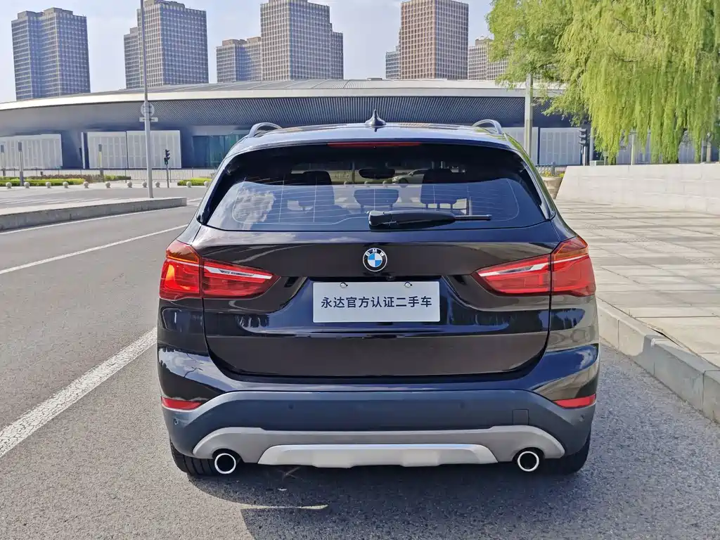 BMW X1 2017 — фото 3