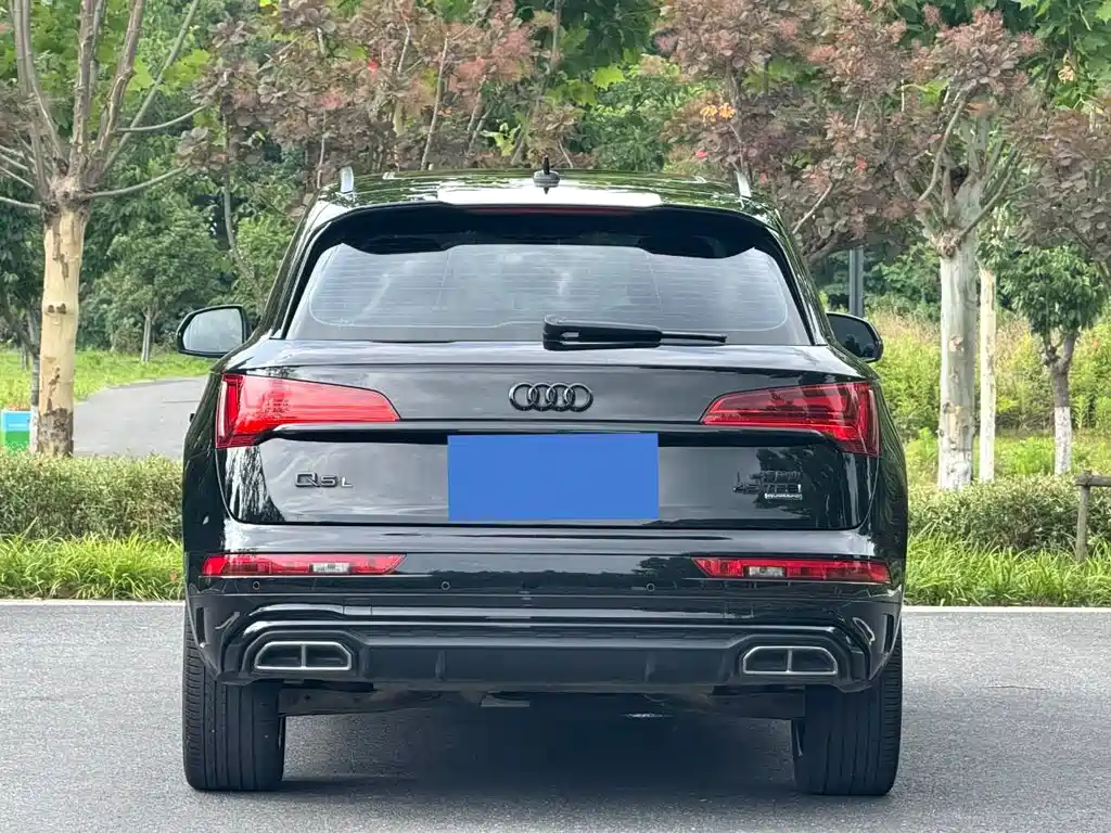 Audi Q5L 2023